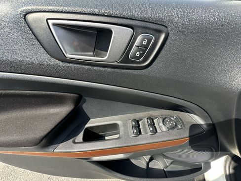 Used 2021 Ford EcoSport SE w/ SE Appearance Package FWD image 23