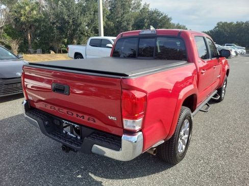 Used 2017 Toyota Tacoma SR5 image 10