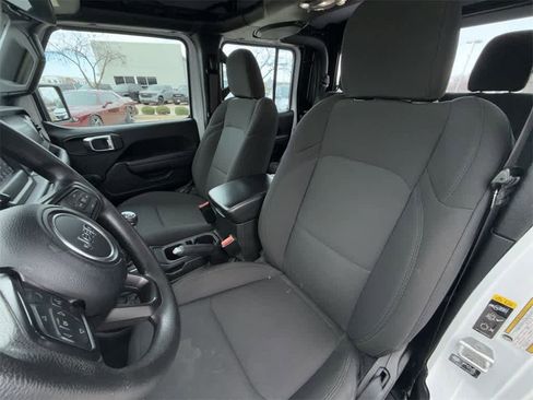 Used 2023 Jeep Gladiator Sport w/ Trailer Tow Package image 10