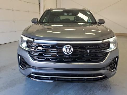 Used 2024 Volkswagen Atlas Cross Sport SEL Premium R-Line AWD/4WD image 8