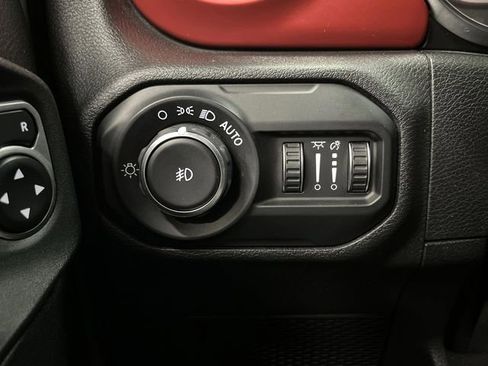 Used 2021 Jeep Wrangler Unlimited Rubicon image 24