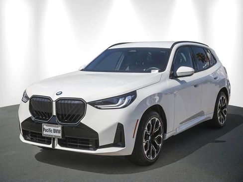 Used 2026 BMW X3 xDrive30 w/ M Sport Package AWD/4WD image 3