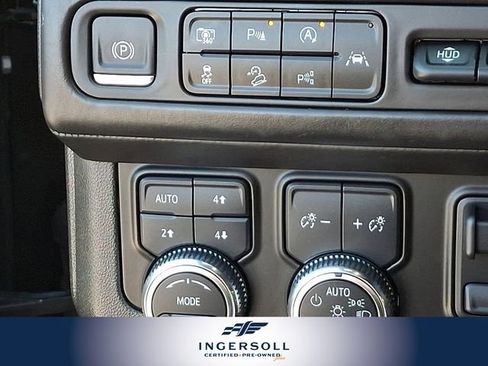 Used 2023 GMC Yukon Denali Ultimate image 28