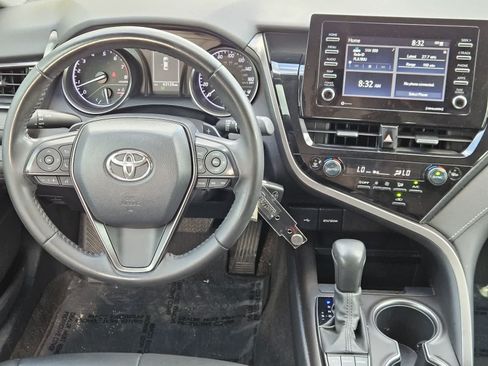Used 2022 Toyota Camry SE FWD image 23