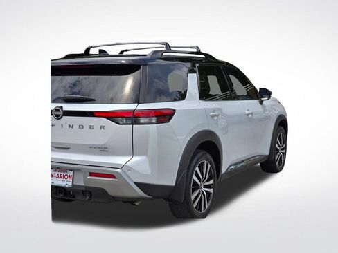 Used 2025 Nissan Pathfinder Platinum AWD/4WD image 50