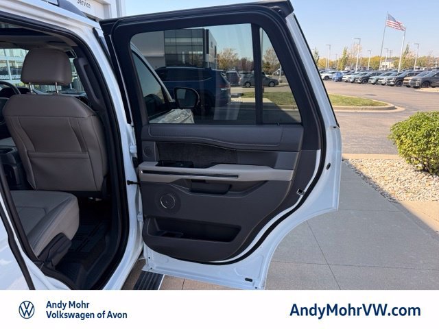 Used 2021 Ford Expedition Limited AWD/4WD image 18