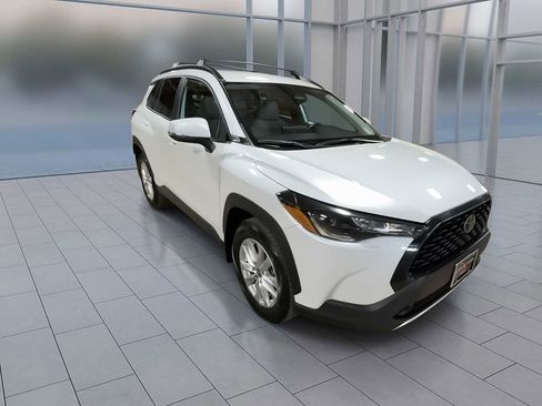 Certified 2023 Toyota Corolla Cross LE image 2