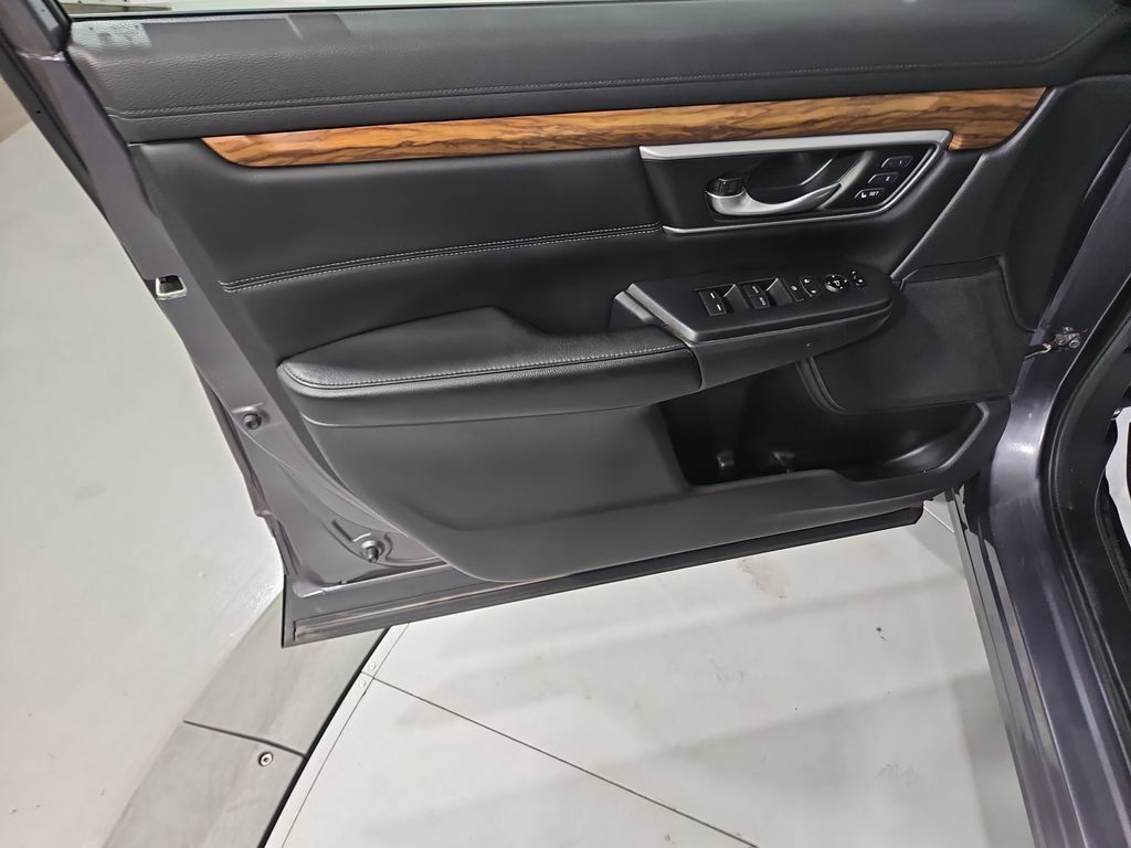 Used 2020 Honda CR-V Touring image 10