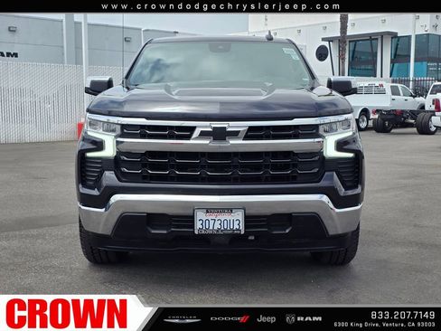 Used 2023 Chevrolet Silverado 1500 LT w/ Protection Package RWD image 2