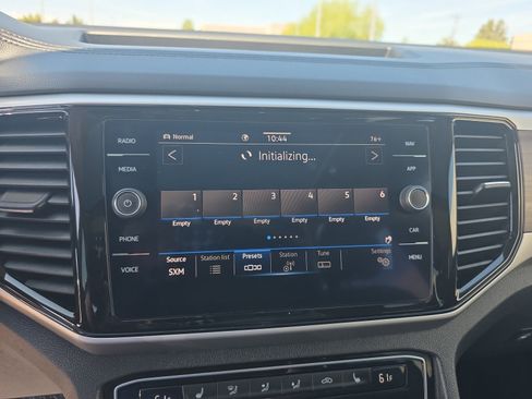 Used 2022 Volkswagen Atlas SEL image 12