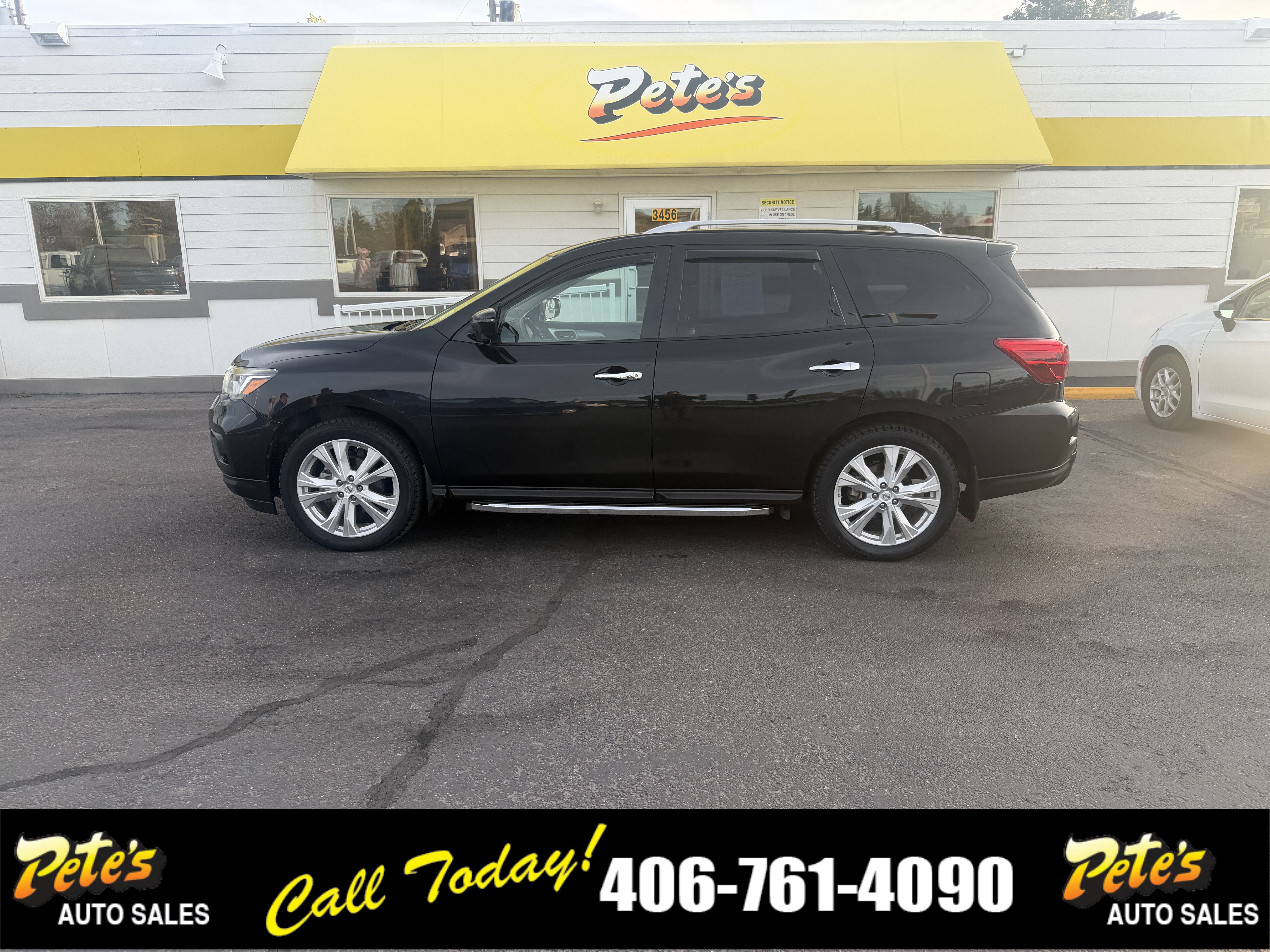 Used 2019 Nissan Pathfinder SL w/ SL Premium Package AWD/4WD image 1