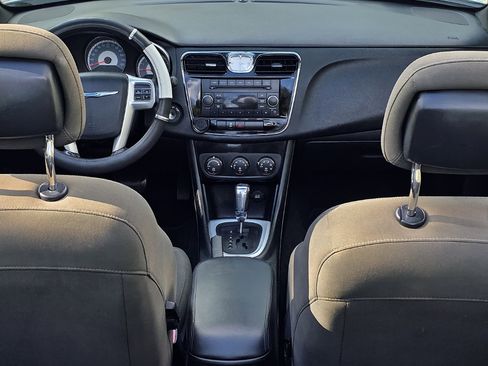Used 2012 Chrysler 200 Touring image 18