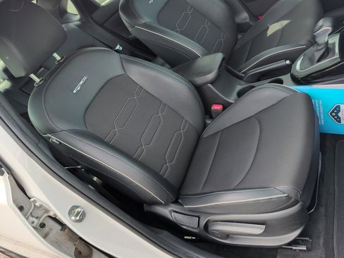 Used 2020 Kia Forte GT-Line image 30