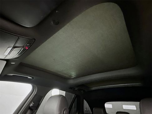 Used 2020 Mercedes-Benz GLC 300 image 23