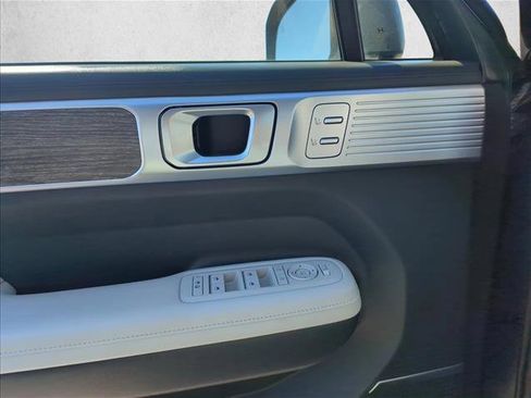 Used 2024 Hyundai Santa Fe Limited image 28