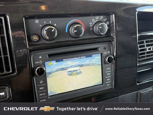 Used 2018 GMC Savana 2500 w/ Enhanced Convenience Package RWD image 24