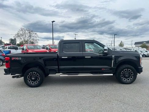 Used 2023 Ford F250 Platinum AWD/4WD image 2