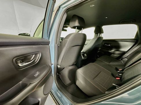 Used 2027 Honda HR-V Sport image 17