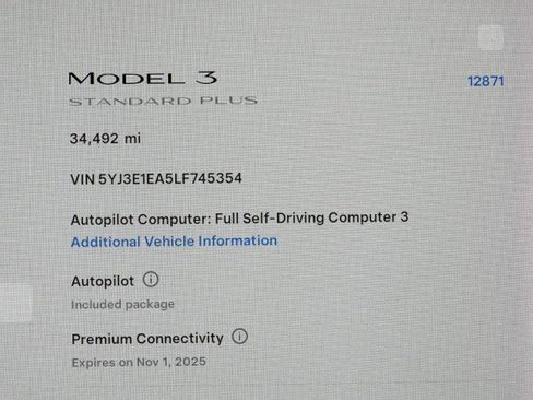Used 2020 Tesla Model 3 Standard Range Plus image 4