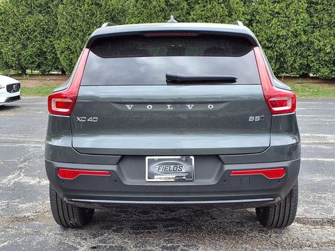 New 2026 Volvo XC40 B5 Core w/ Climate Package AWD/4WD image 4