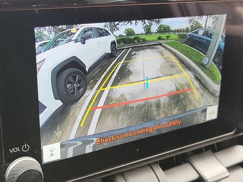 Used 2025 Toyota RAV4 LE FWD image 27