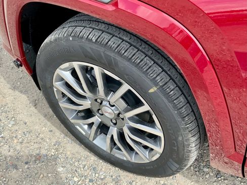 New 2026 GMC Terrain Denali w/ LPO, Black Badging Package image 16