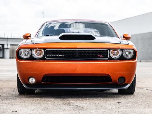 Used 2011 Dodge Challenger R/T image 16