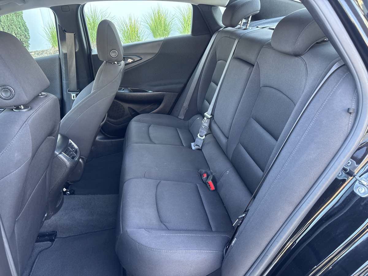 Used 2024 Chevrolet Malibu LT FWD image 12