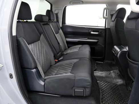 Used 2018 Toyota Tundra SR5 AWD/4WD image 18