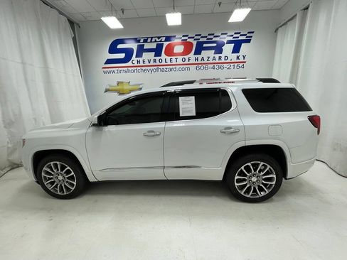 Used 2023 GMC Acadia Denali AWD/4WD image 12