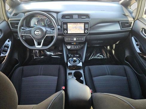 Used 2023 Nissan Leaf SV Plus image 18
