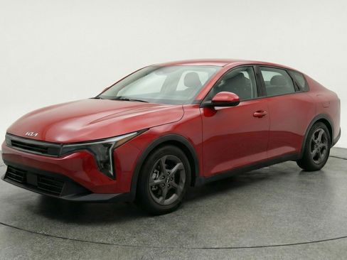 Used 2025 Kia K4 FWD image 3