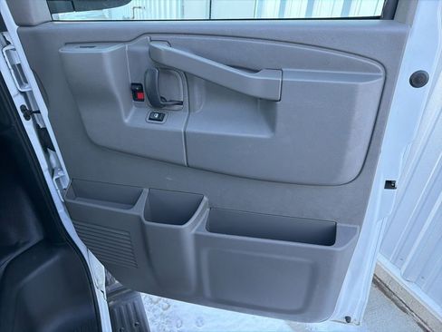 Used 2023 Chevrolet Express 3500 LS image 34
