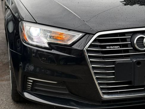 Used 2018 Audi A3 e-tron Premium w/ Sport Package image 21