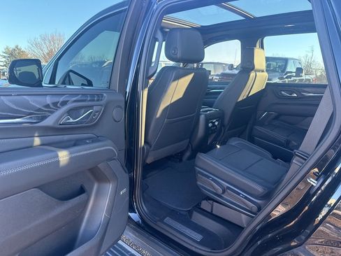 Used 2023 GMC Yukon Denali image 13