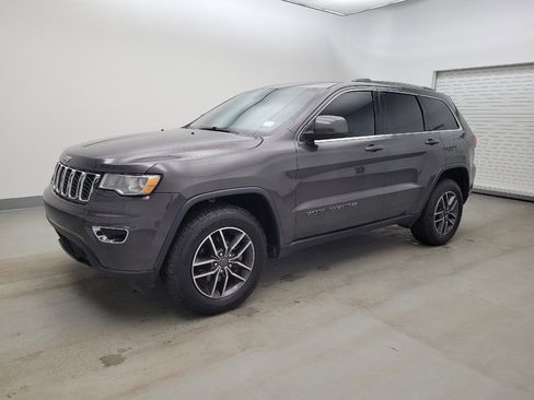 Used 2020 Jeep Grand Cherokee Laredo w/ 18" Wheel & 8.4" Radio Group image 2