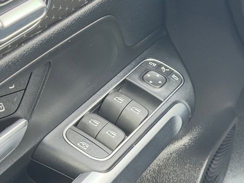 Used 2024 Mercedes-Benz EQB 350 4MATIC SUV image 20