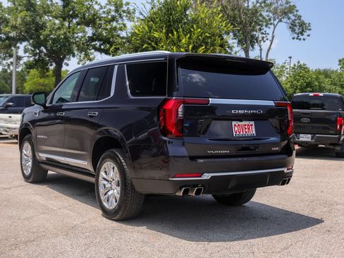 Used 2025 GMC Yukon Denali w/ Sun & Power Step Package AWD/4WD image 6