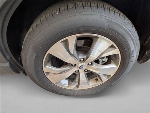 Used 2025 Subaru Ascent Premium AWD/4WD image 8