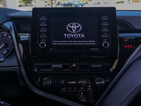 Used 2024 Toyota Camry SE w/ Blackout Package (TMS) image 28