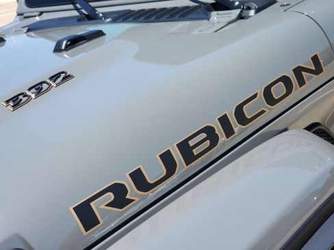 Used 2023 Jeep Wrangler Unlimited Rubicon 392 w/ Xtreme Recon 35" Tire Package AWD/4WD image 12