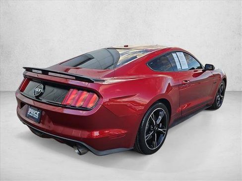 Used 2017 Ford Mustang GT Premium w/ Enhanced Security Package RWD image 5