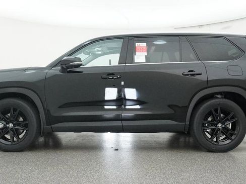 New 2026 Toyota Grand Highlander Limited image 22