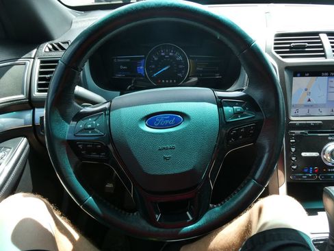Used 2017 Ford Explorer Sport w/ Equipment Group 401A AWD/4WD image 36