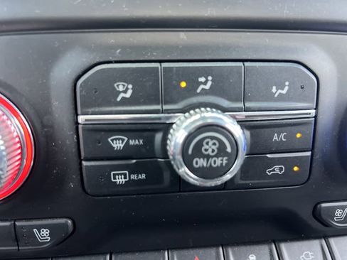 Used 2020 GMC Sierra 1500 AT4 w/ AT4 Premium Package image 26