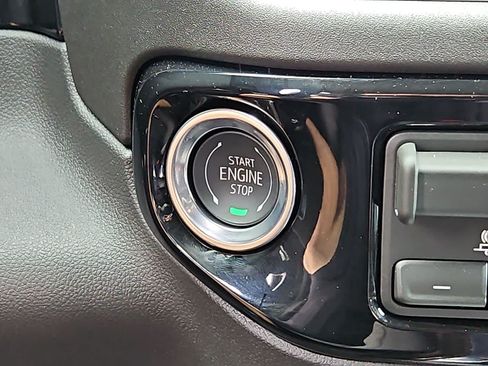 New 2026 Chevrolet Silverado 1500 RST AWD/4WD image 18