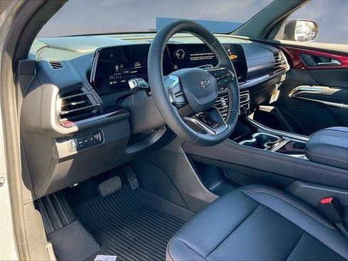 New 2026 Chevrolet Traverse Z71 w/ Driver Confidence Package AWD/4WD image 9