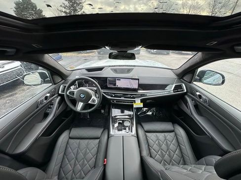 New 2026 BMW X7 xDrive40i image 3