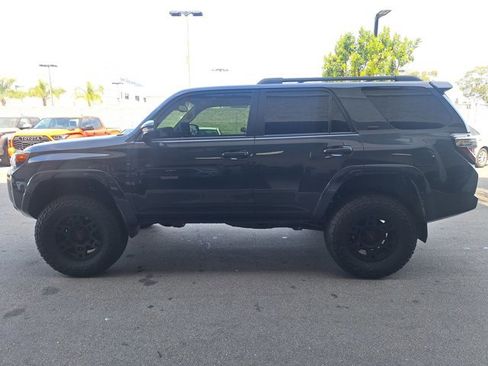 Used 2024 Toyota 4Runner SR5 Premium image 9