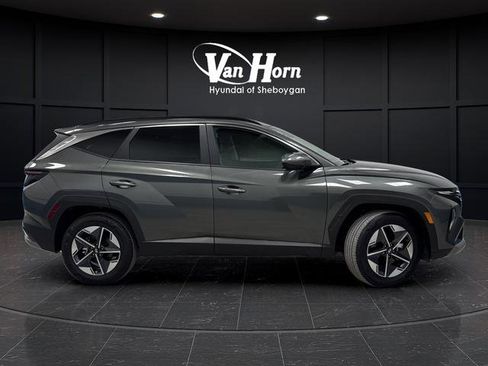 Used 2025 Hyundai Tucson SEL image 2